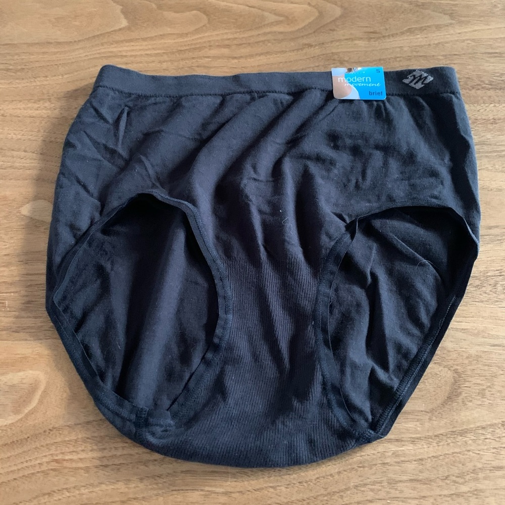 NWT Modern Movement panties size S